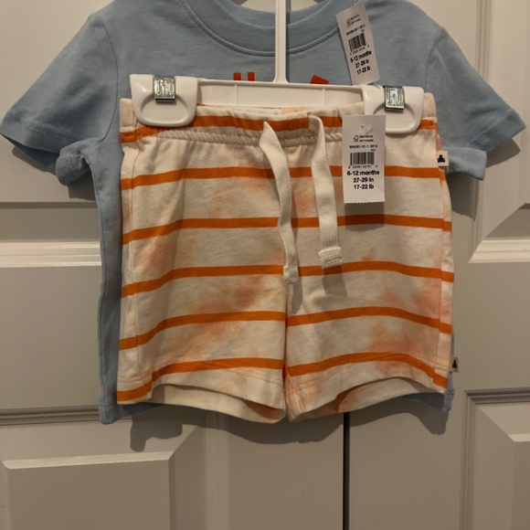 Short Set - Picture 4 of 5